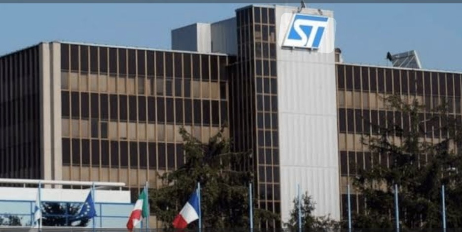 Piano industriale STMicroelectronics 2024-2034: promesse ridimensionate e futuro incerto a Catania