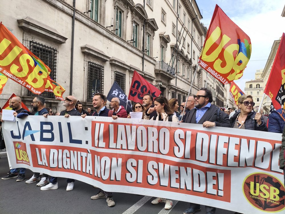 Tocca uno tocca tutti. Contro la repressione nei luoghi di lavoro: sciopero nazionale nell'industria il 27 Aprile