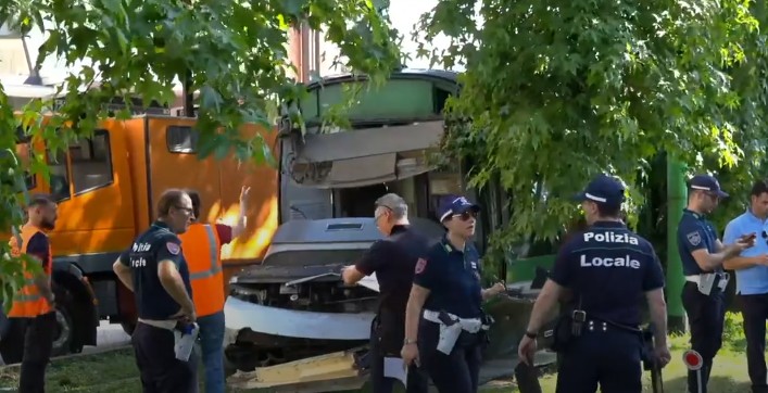 Tram deragliato a Milano: sicurezza, salute e dignità del lavoro non possono essere variabili secondarie